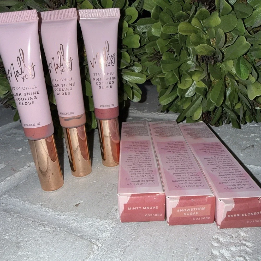 Mally XO Stay Chill High Shine Cooling Lip Gloss Trio -‎ Nude/Pinks Full Size